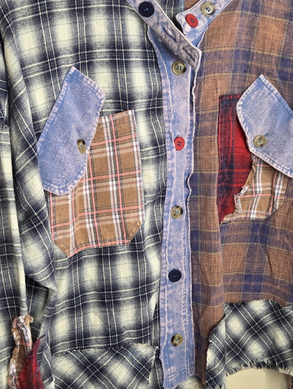 Everyday Chic Boutique Patchwork Mixed Plaid Button Up Cotton Shirt Size Small - Picture 4 of 7